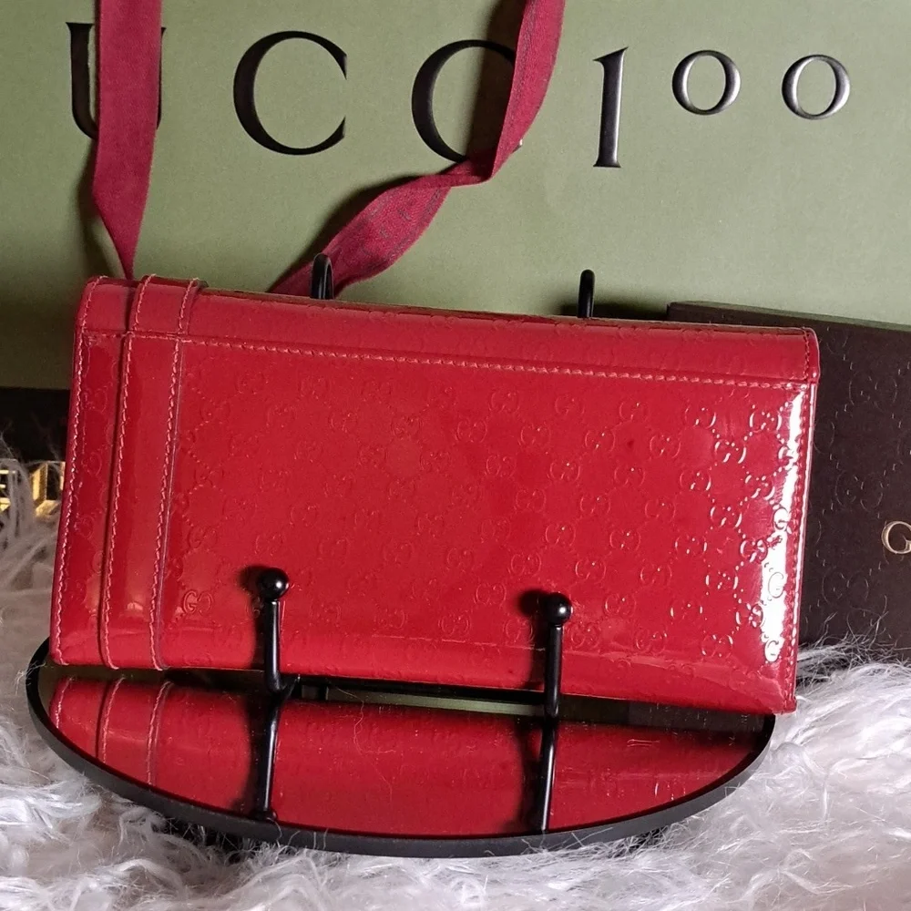 🔥🔥Gucci Guccissima Red Patent Leather Wallet - EUC - Picture 3 of 17